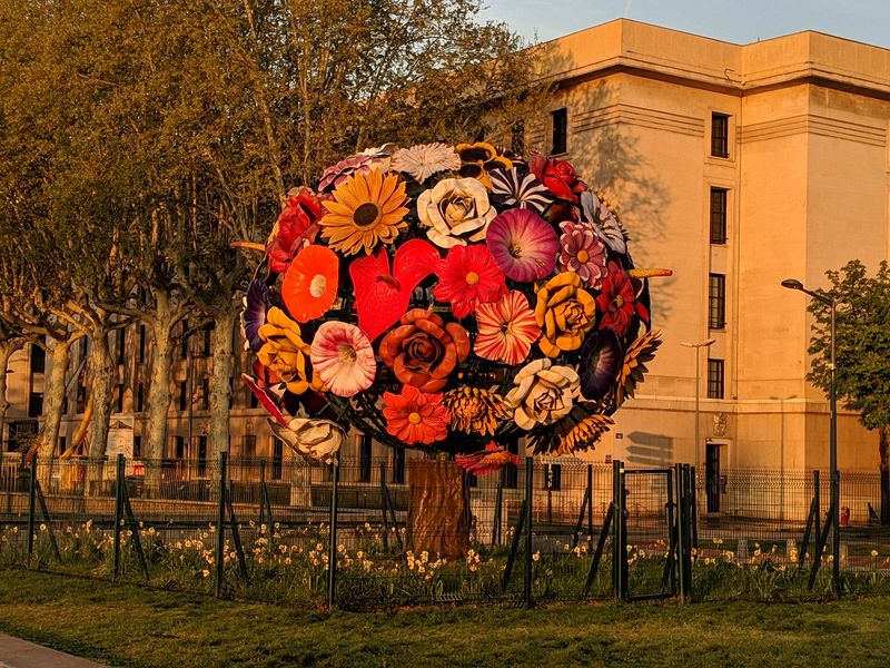 A flower tree sculpture
